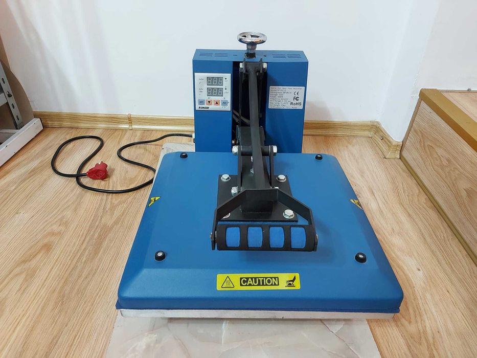 Presă Termică 38x38 cm + BONUS set 3 perne pentru presă