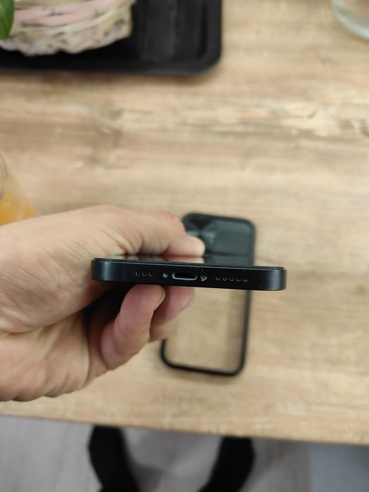 Iphone 12 64GB Много добро състояние