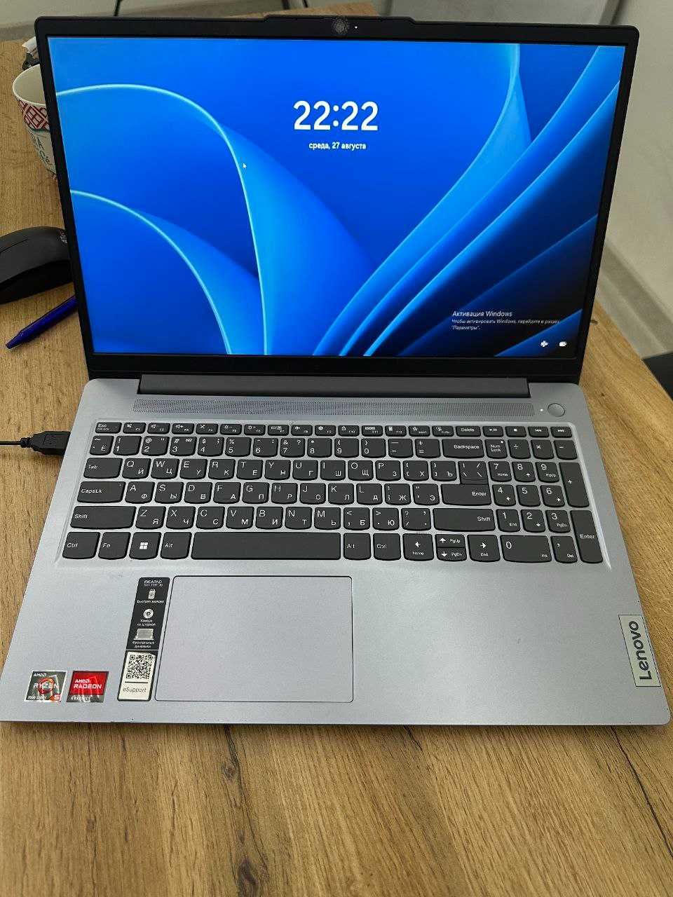 Noutbuk Lenovo ideaPad Slim 3 15AMN8