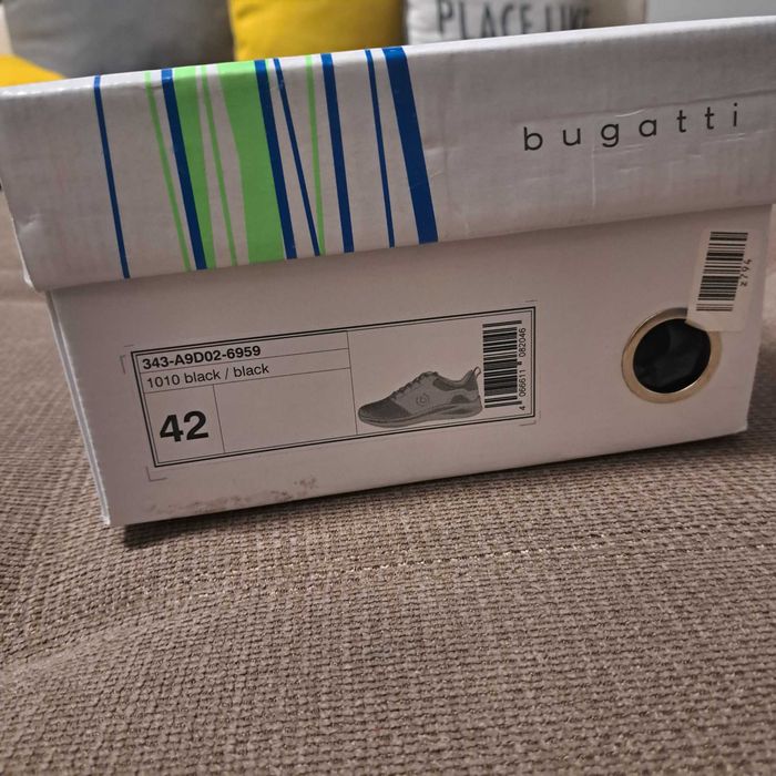 Adidasi Bugatti marimea 42, noi