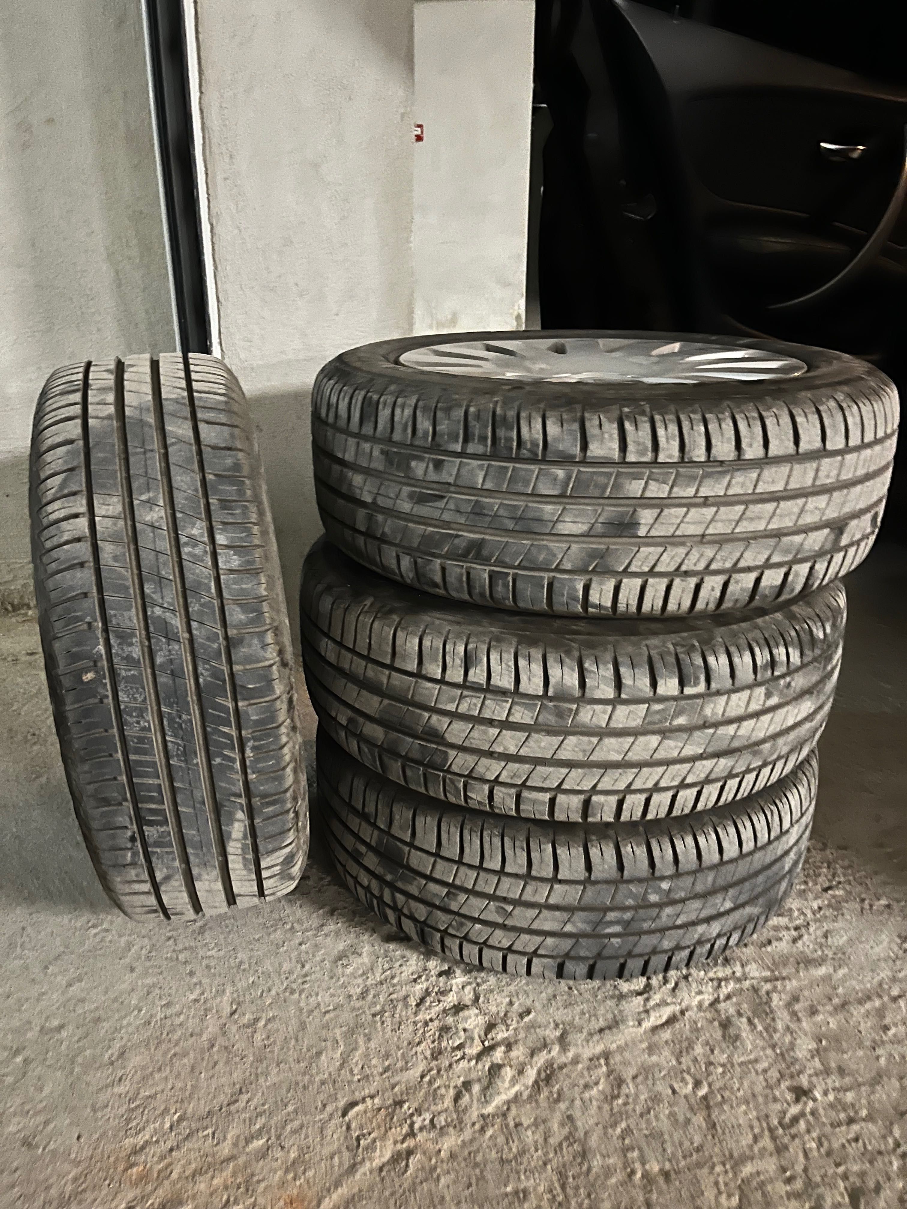Goodrich летни гуми с джанти 205/55/16 + bmw тас