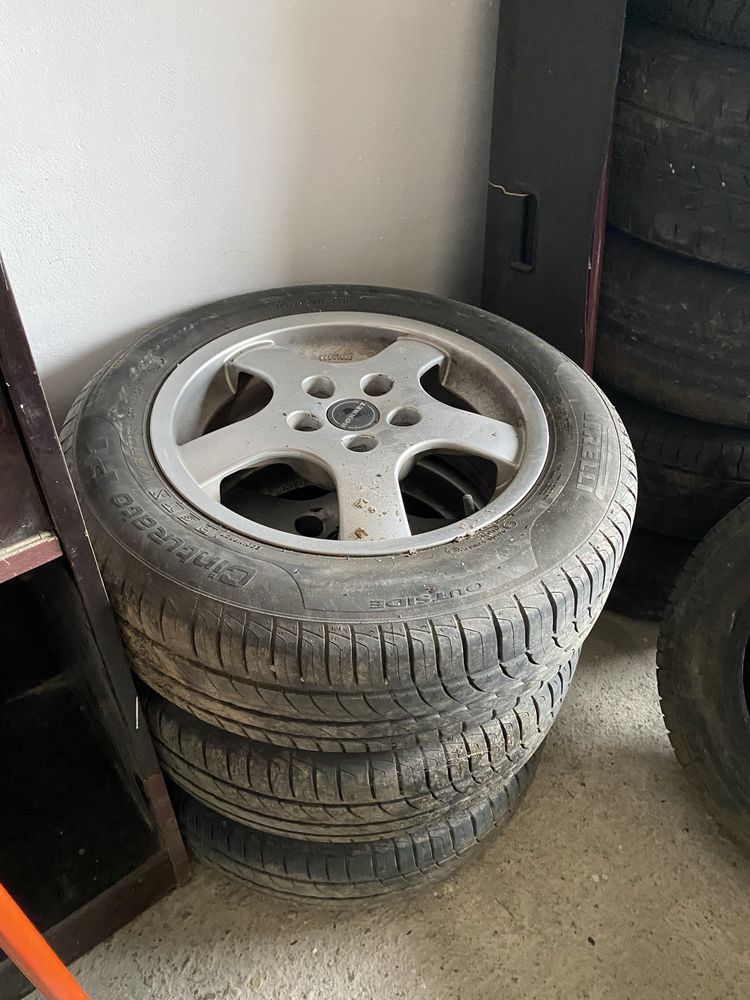 Vand jante  VW audi skoda etcR15 cu cauciucuri bune de vara 195 60 15