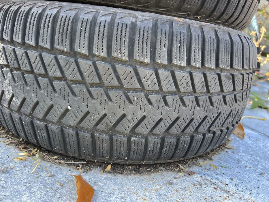 Зимни гуми 195/50/15  .