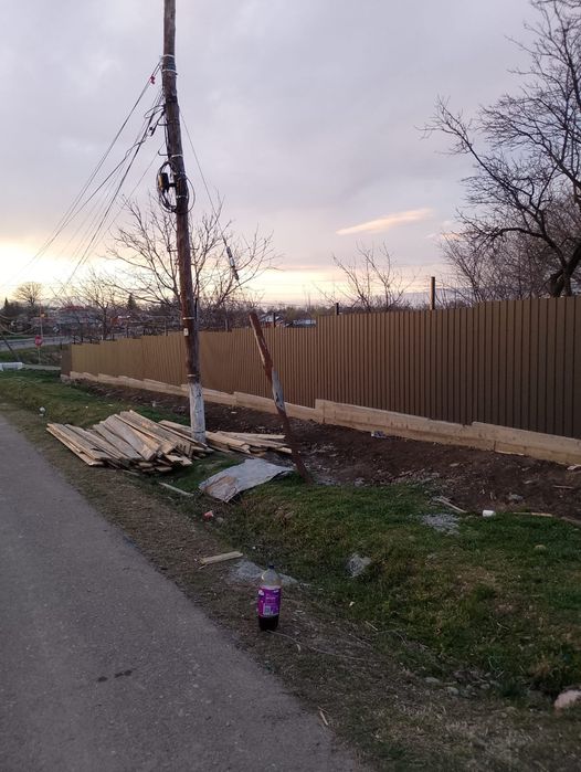 Garduri din sipca metalica, panou tip jaluzele, tabla, plasa si BCA