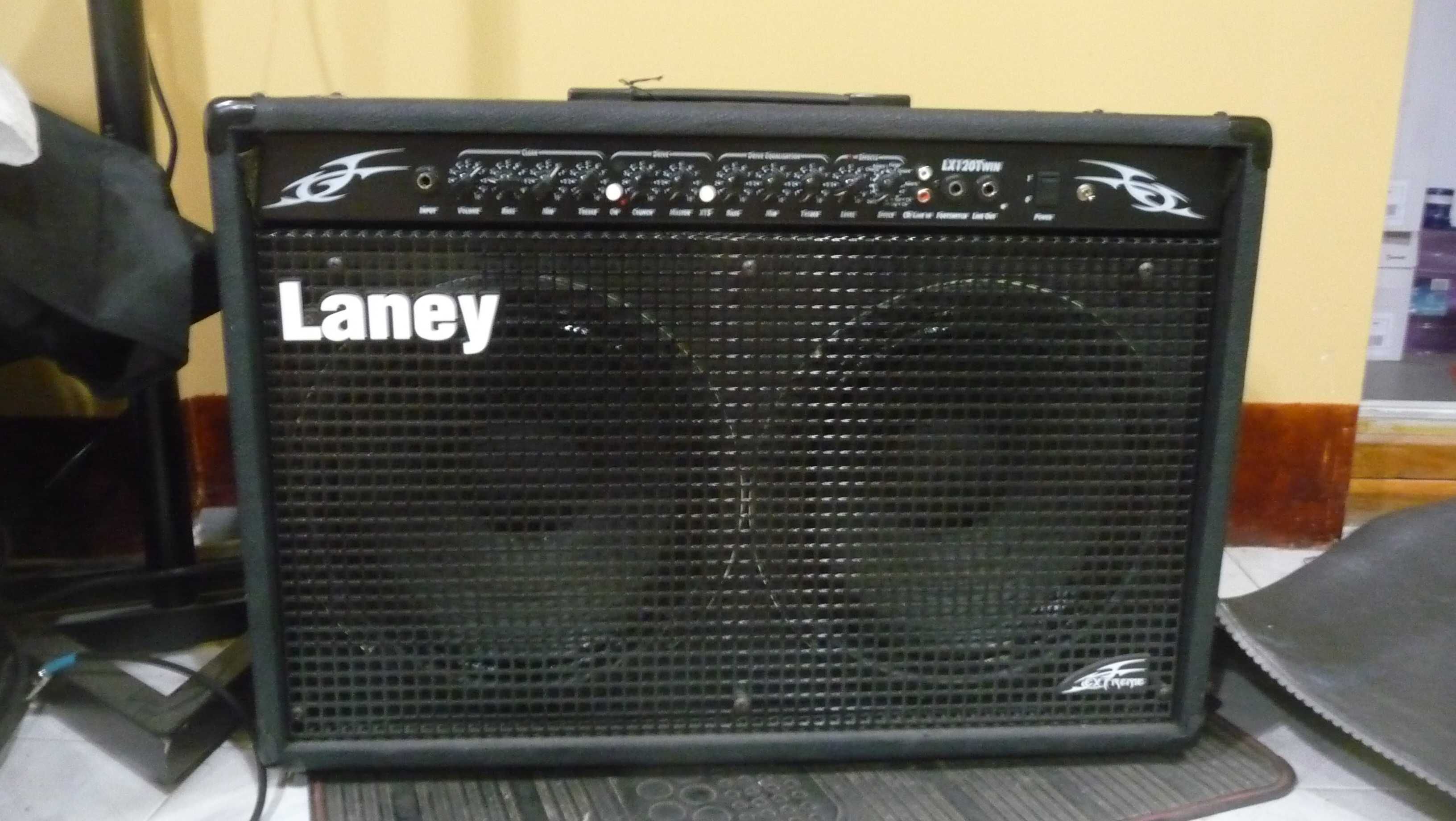 Amplificator chitara Laney LX120 TWIN