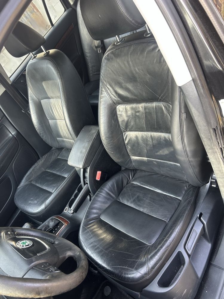 Шкода октавия 1,6тди 105кс на части/skoda octavia FL 1,6tdi 105ks 2011