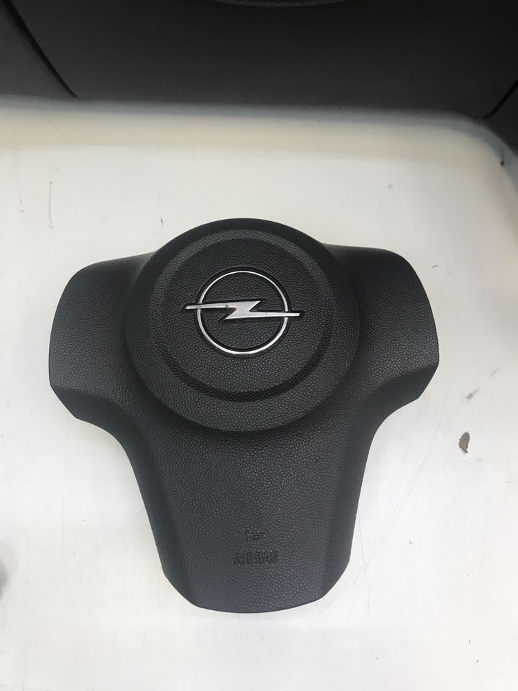 Kit plansa bord airbag-uri sofer pasager centuri fata Opel Corsa D