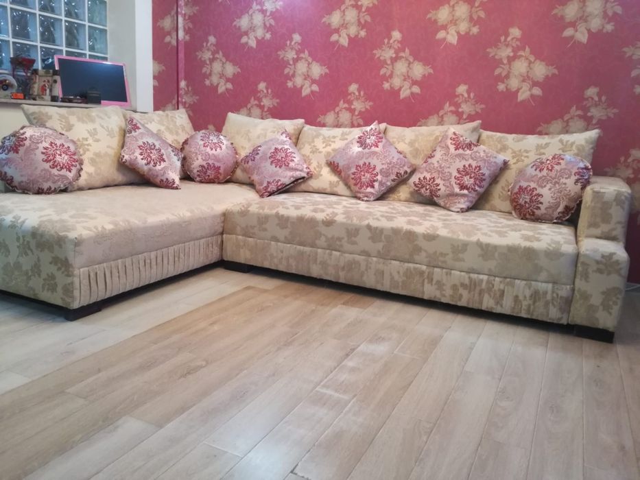 Tapițer la domiciliul clientului