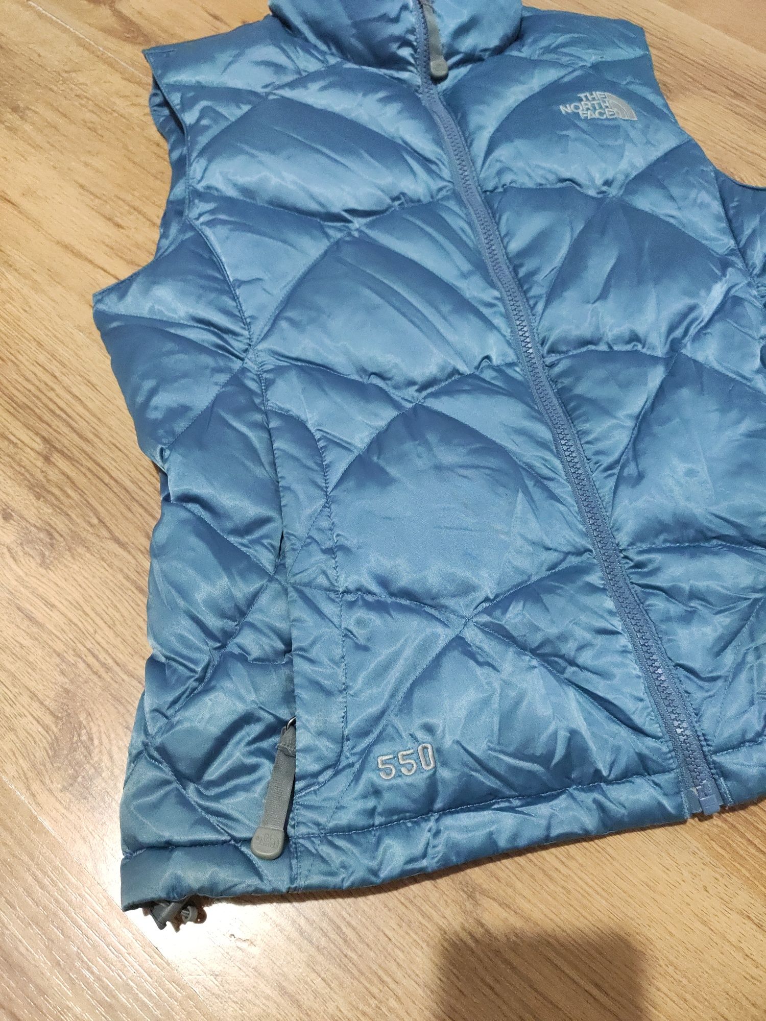 Vestă damă The North Face cu puf 550 mărimea S