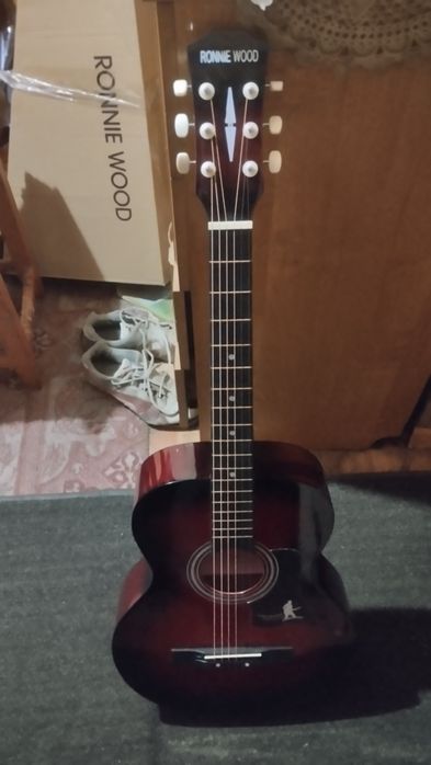 Продается гитара