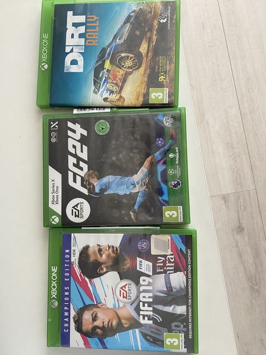 XBOX ONE S + controler + cablurile necesare