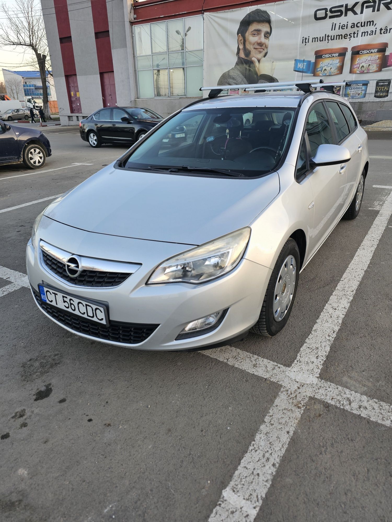 Opel Astra J Sports Tourer, 1.7 cdti, 2011 - pret negociabil