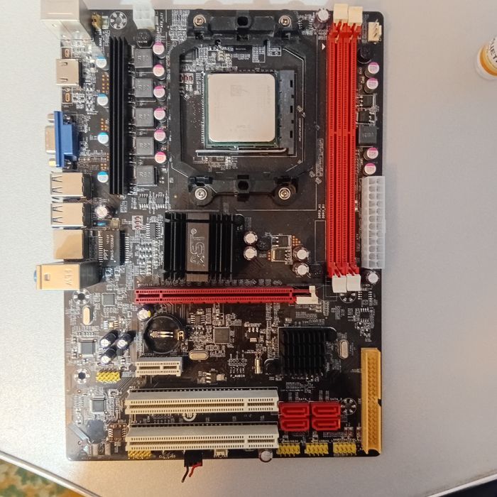 Материнская плата