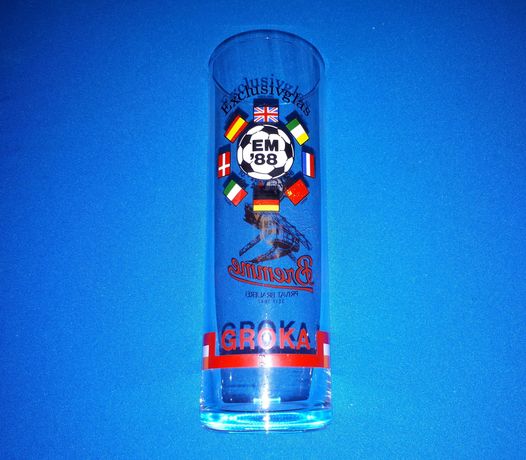 Стара чаша от Европейско първенство по футбол 1988 година