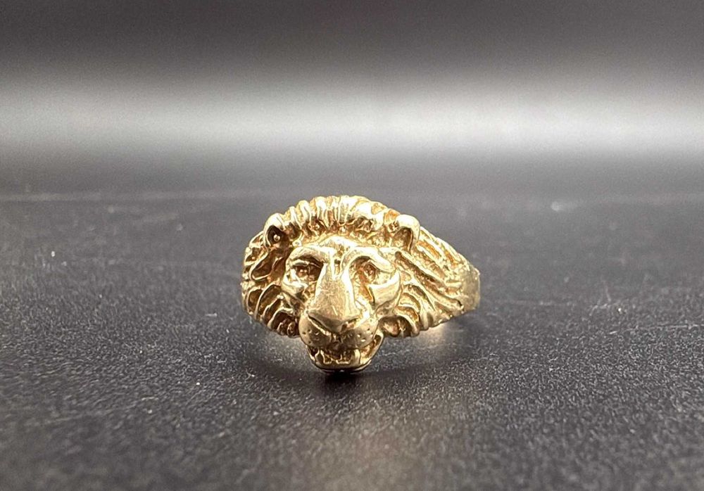 Dracula Amanet: Inel de aur 4,51Gr/14K.