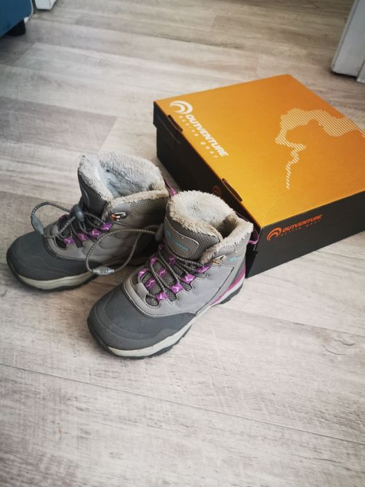 Продам детские демисезонные сапоги