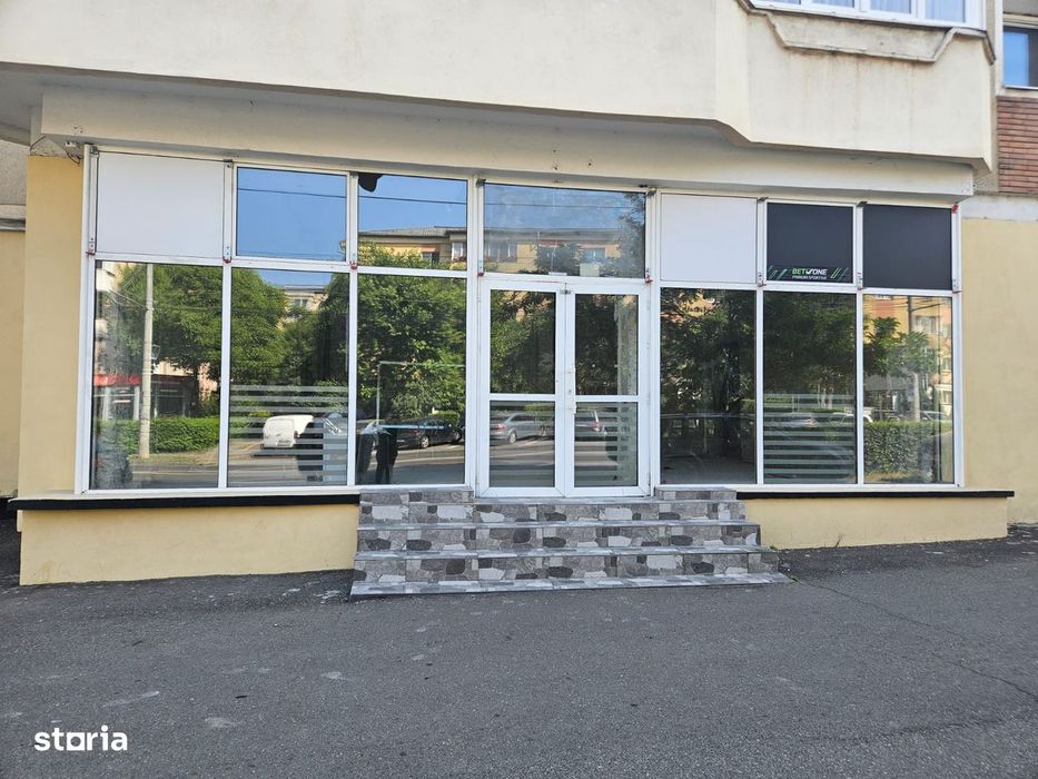 Spatiu comercial zona centrala, 141 mp