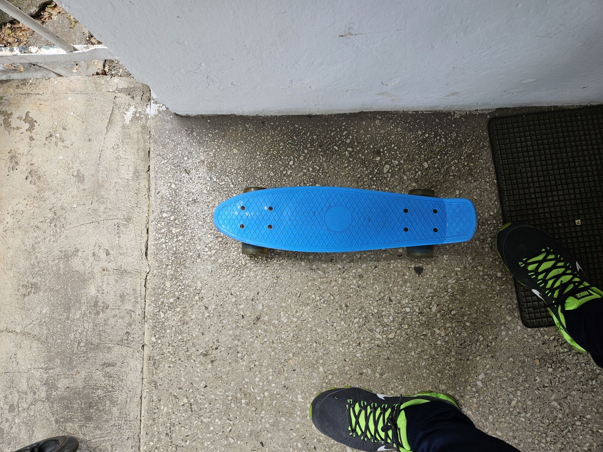 Skateboard plastic