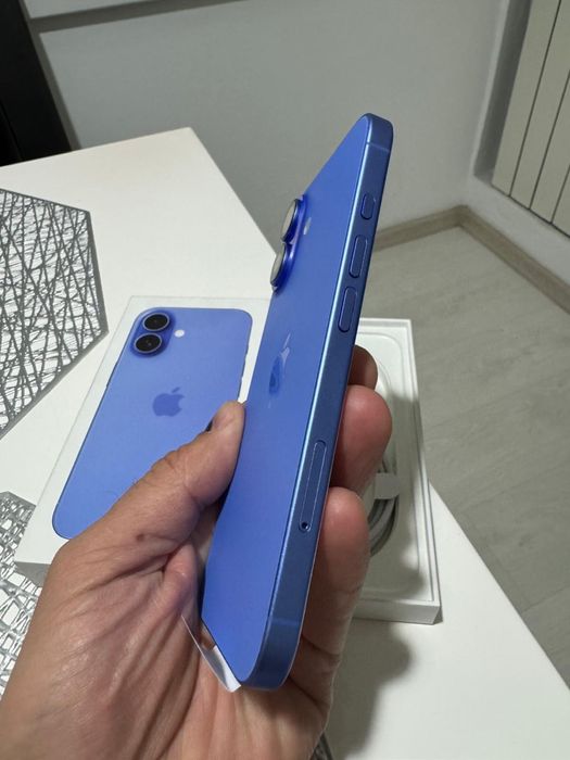 Iphone 16 blue NOU activat pt proba