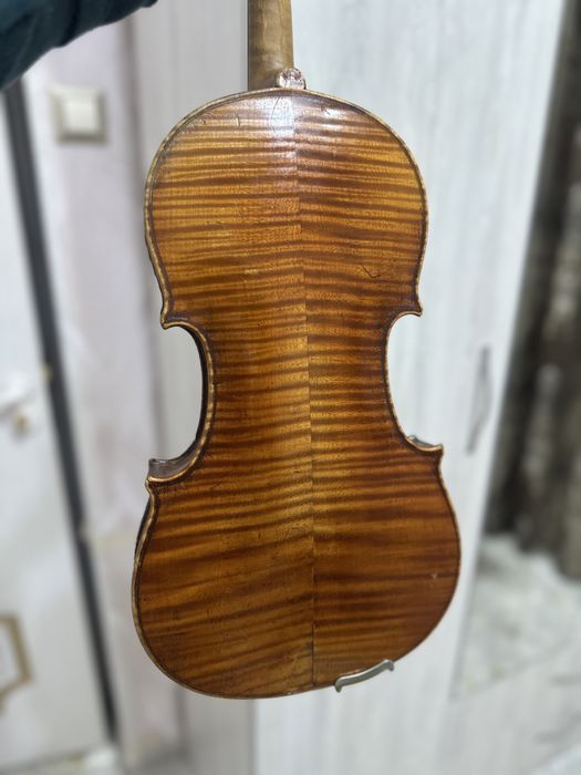 Продаю старинную мастеровую немецкую скрипку 4/4