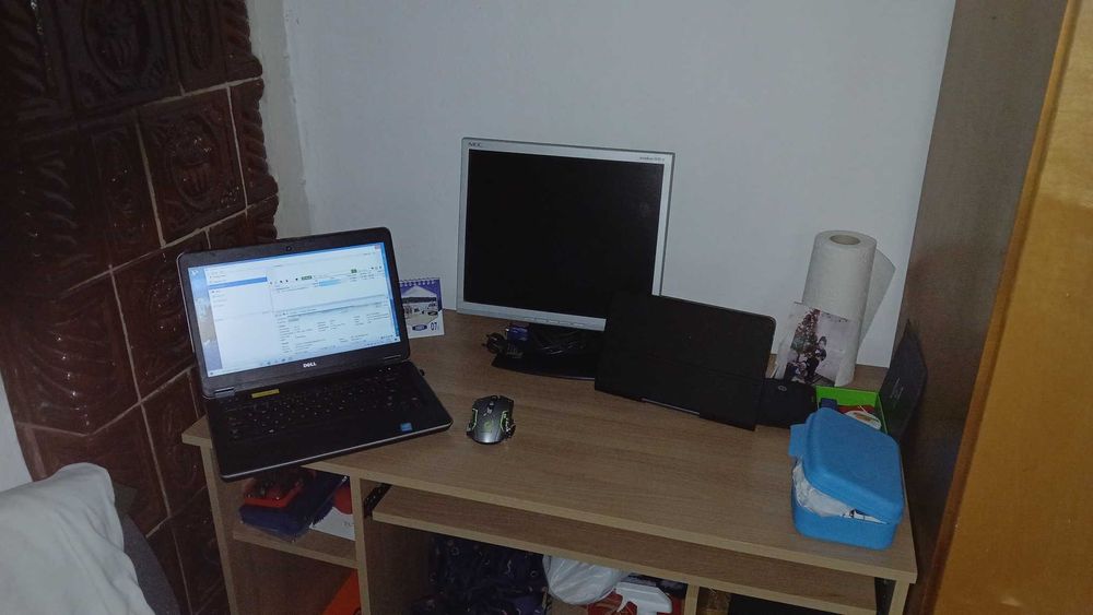 Monitor Pc in stare buna de functionare cu cablul lui Original