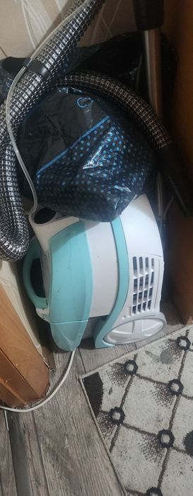 Пылесос моющий новый