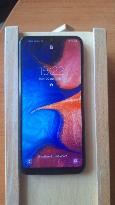 SAMSUNG A20E - stare foarte buna