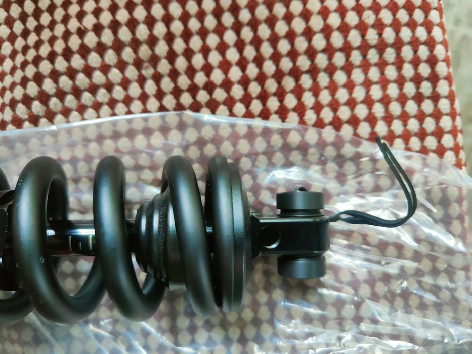 Suspensie Rockshox Superdeluxe select