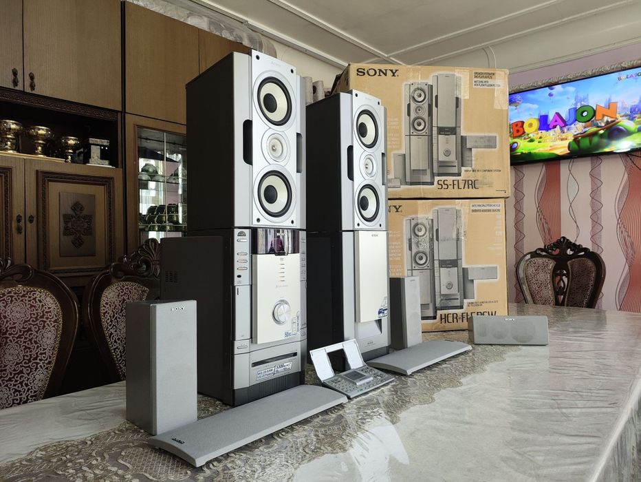 Orginal SONY muzikalniy sentr sotiladi yangi. pulti bor bass kuchli