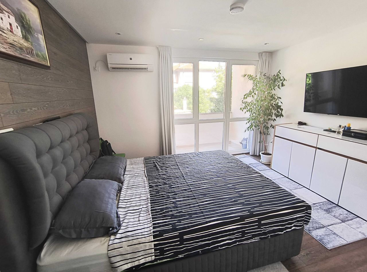 Продава се Тристаен апартамент в Стара Загора, Ремиза - 100 кв.м за 1480 €/кв.м - Снимка #11