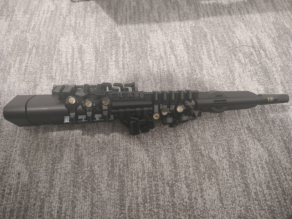 Saxofon YAMAHA YDS 120