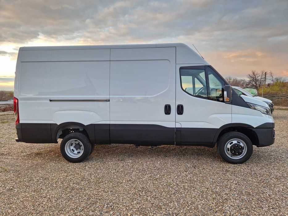 Iveco Daily 35C18  motor 3.0 E6 Adus recent Italia an 2019/12 Full !