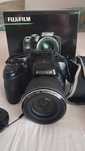 Vând aparat foto Fujifilm FinePix S9200 puțin folosit 16.2 MP