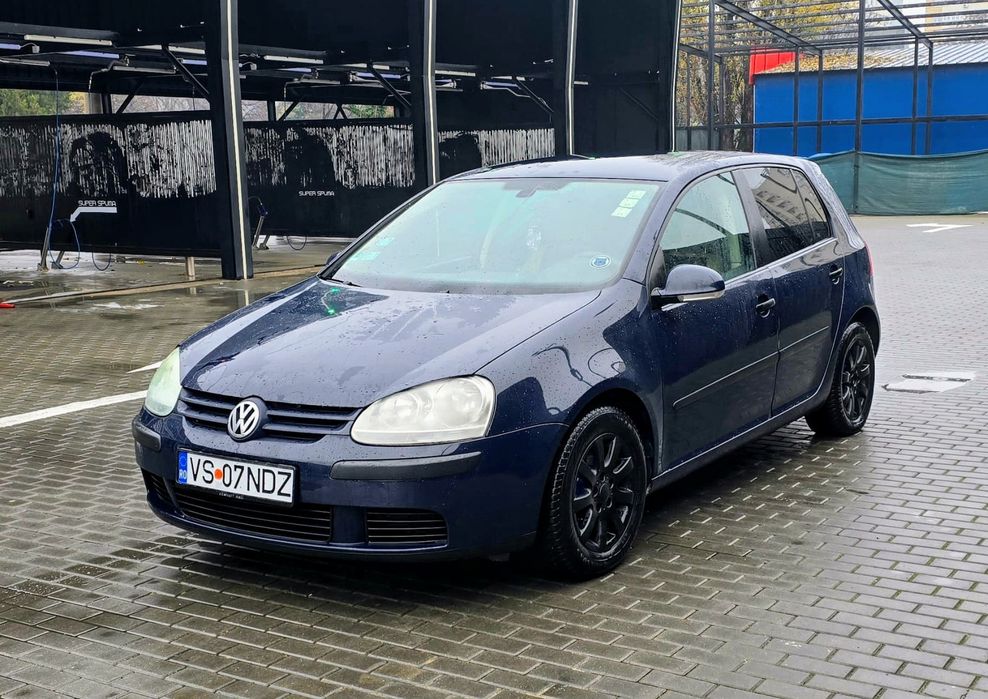 Golf 5 1.6 benzina