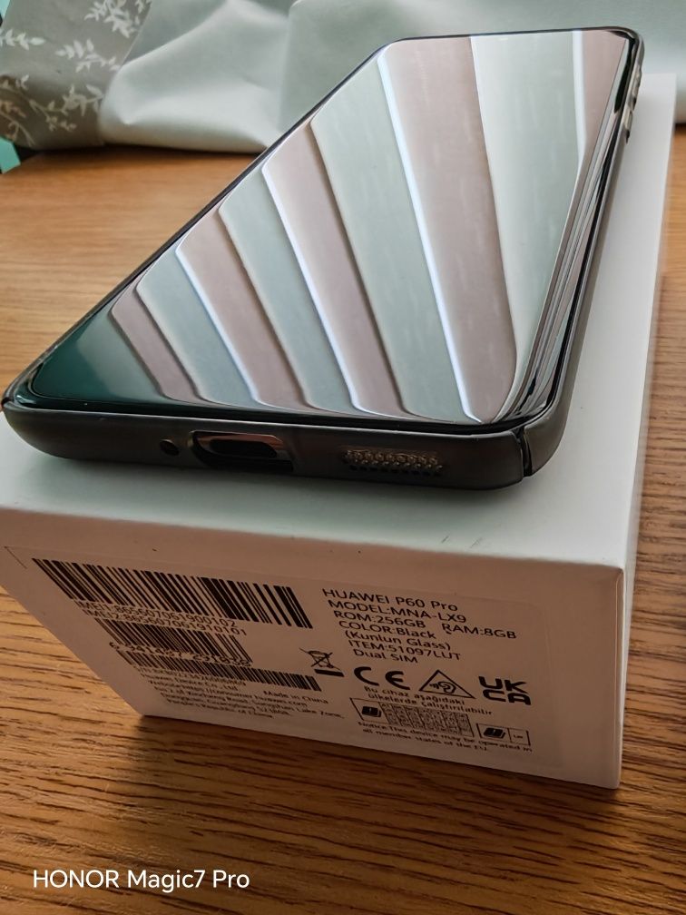 Продавам HUAWEI P60 Pro