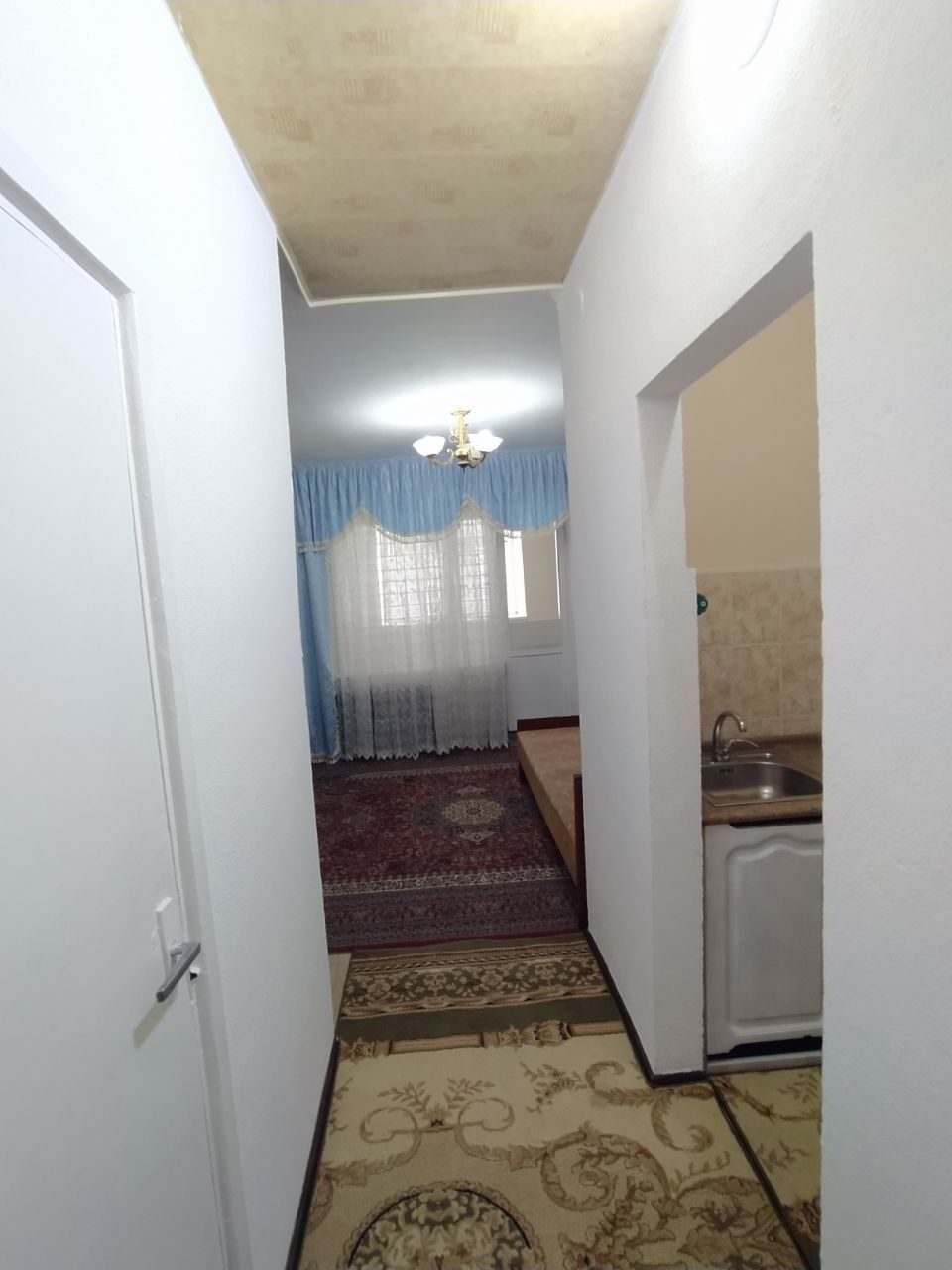 Yunusobod 2, 1 honali, bez makler. Юнусабад 2, 1/4/4