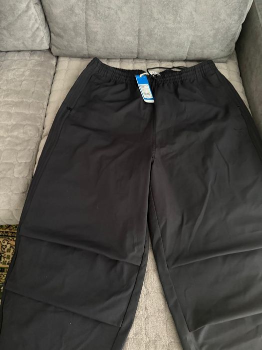 Продам модные широкие штаны.