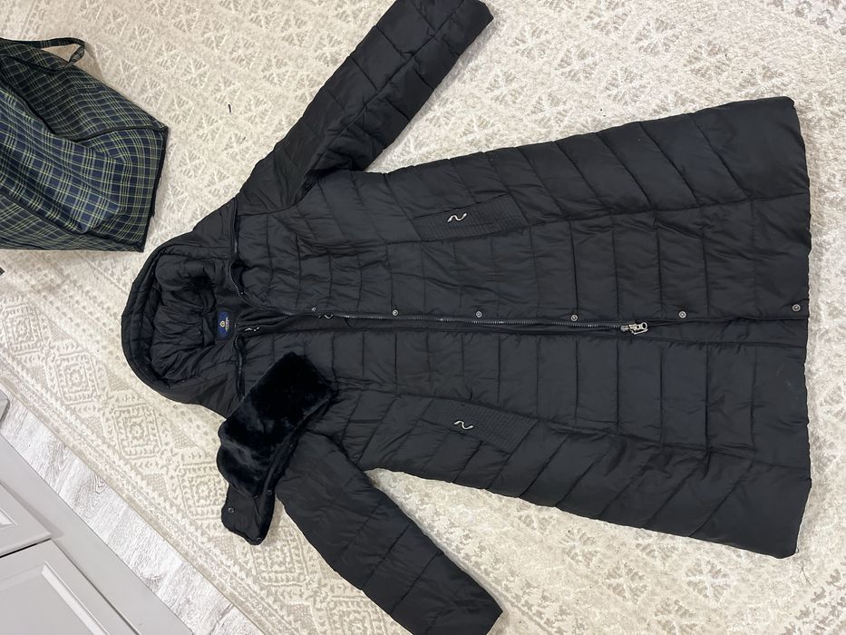 Зимняя куртка и платья