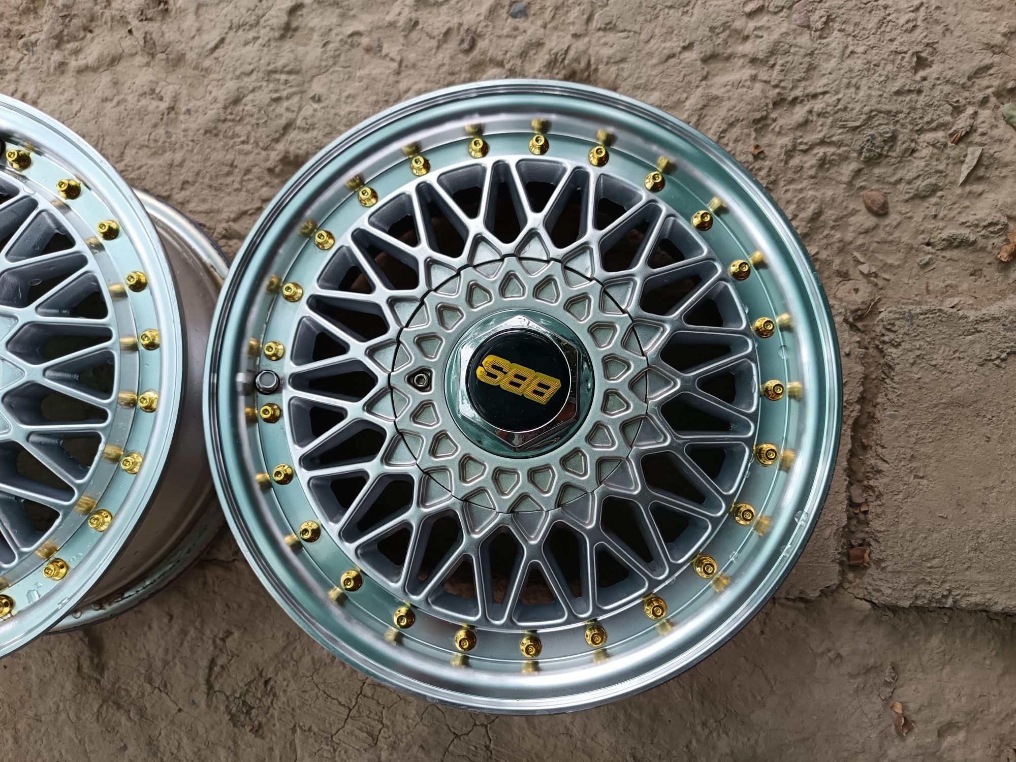 BBS deska sotiladi 14R
