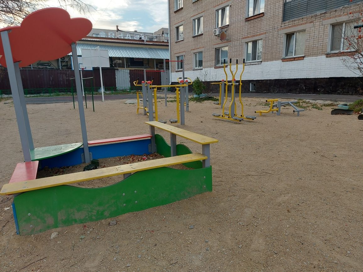 Продам общежитие 14 кв.м.р-н Медколледжа.19 мкр.