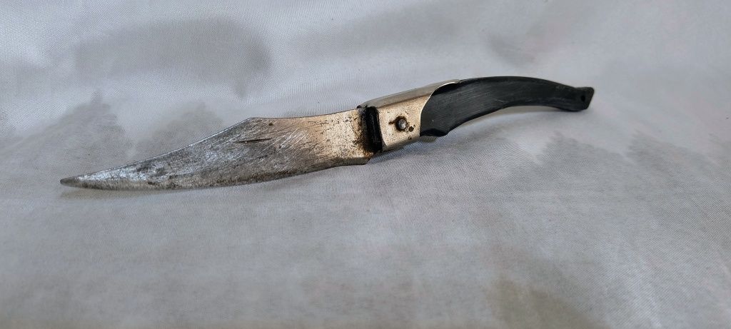 Български  сгъваем нож