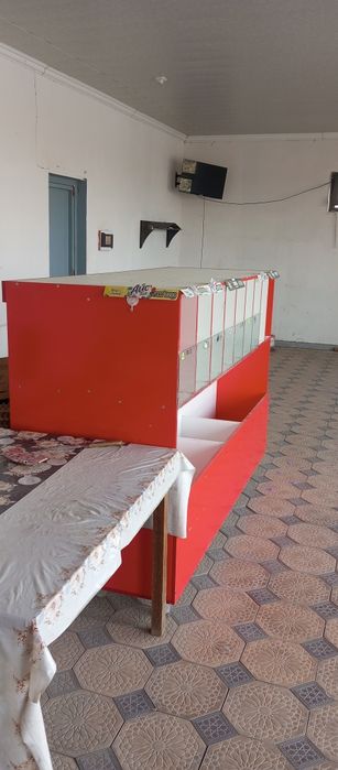 Магазин полкалари