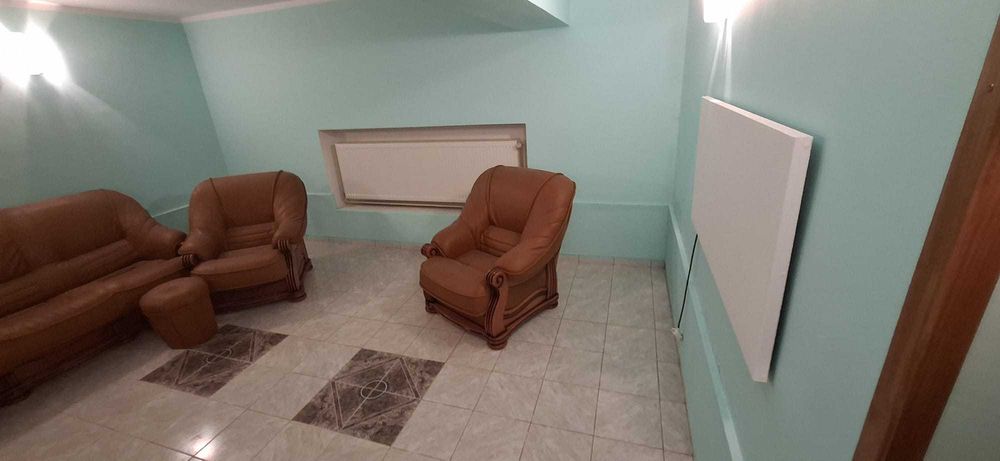 Vand apartament 3 camere in Sinaia