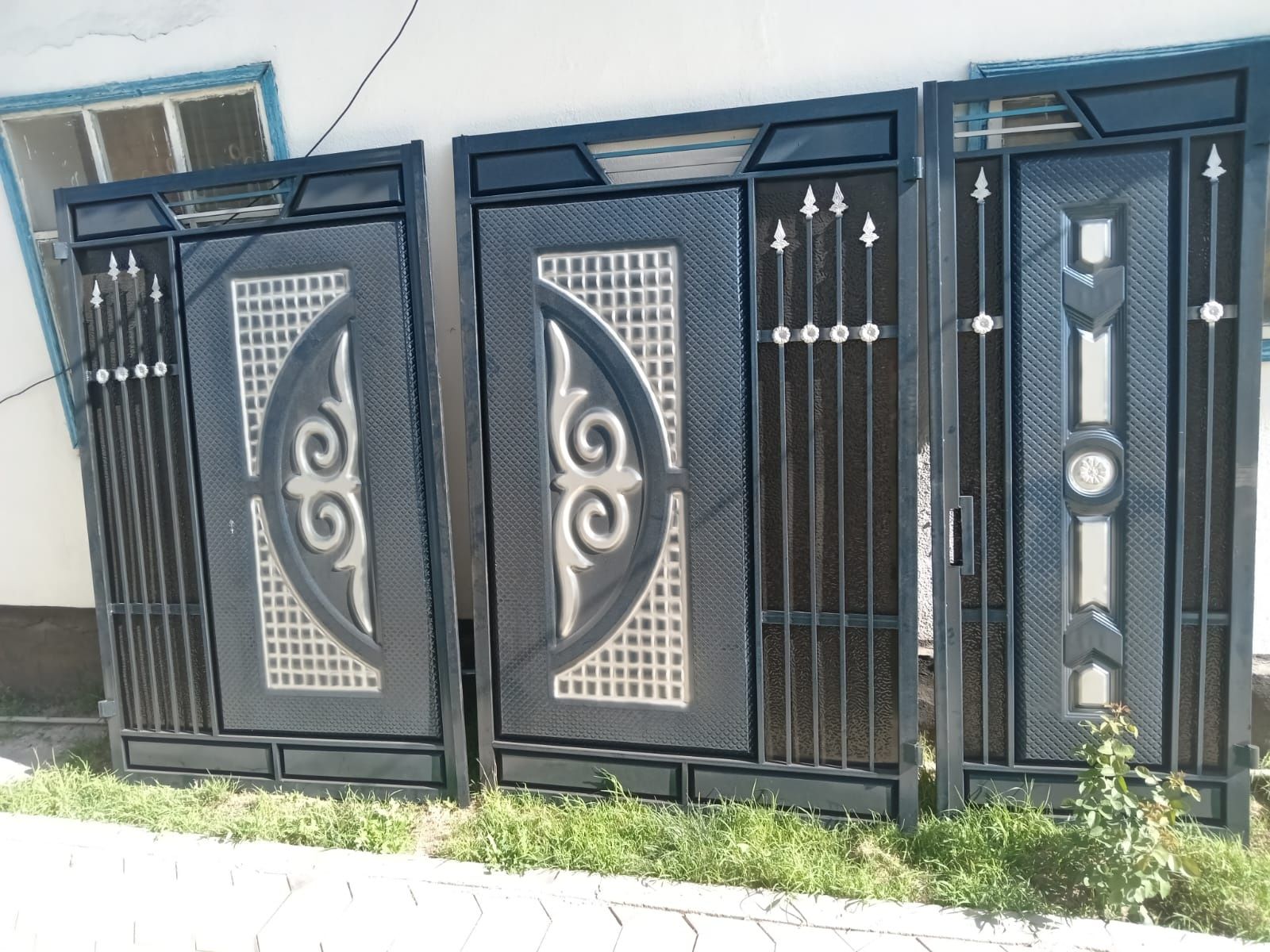 Ворота в наличий и на заказ