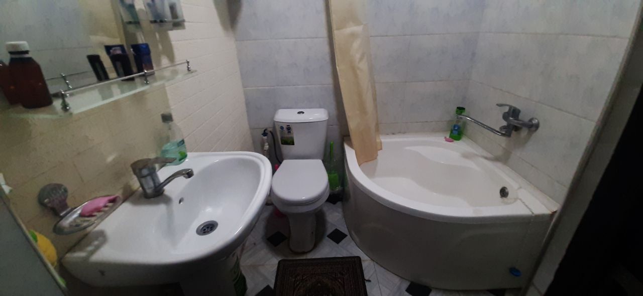 Sergeli quruvchi metro yaqinida