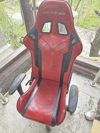 Продам кресло Dxracer