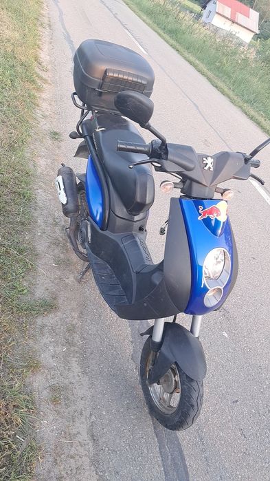 Vând scuter peugeot 2t 50cc