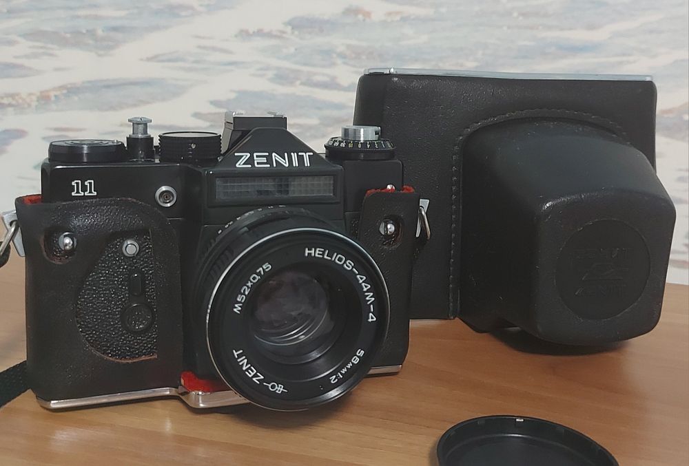 Aparat foto  Zenit 11 + Helios-44M-4