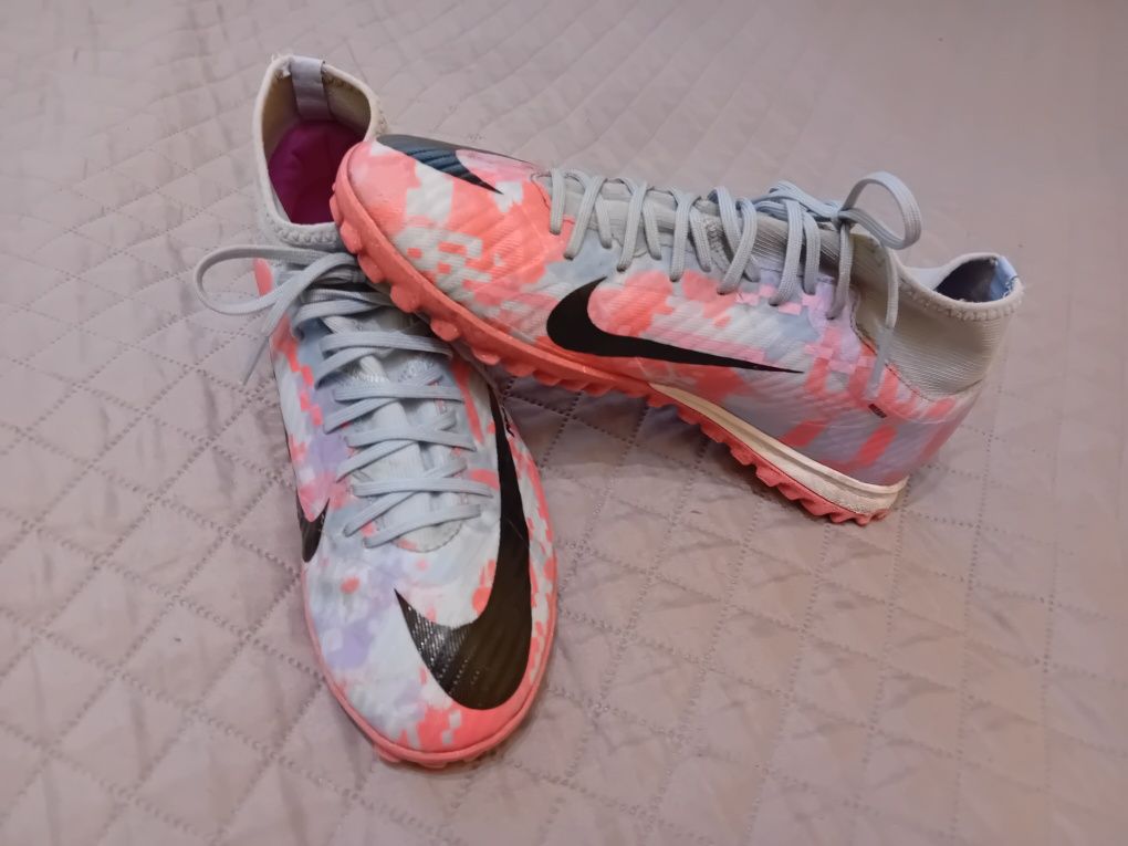 Футболни обувки стоношки Nike mercurial zoom