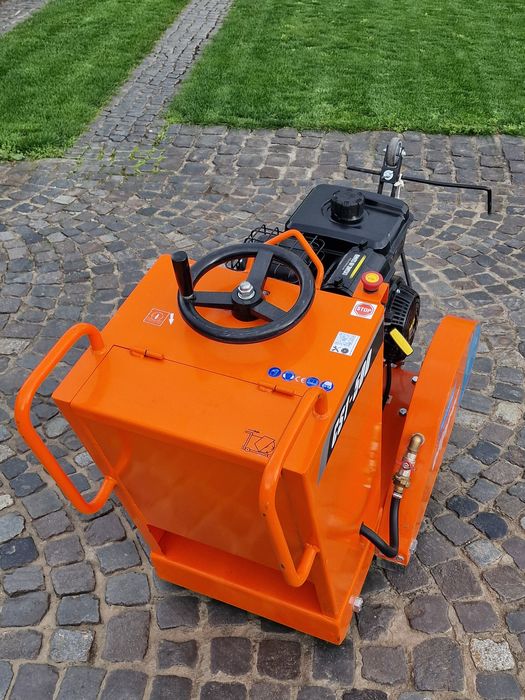 Inchiriez Masina de taiat beton,asfalt